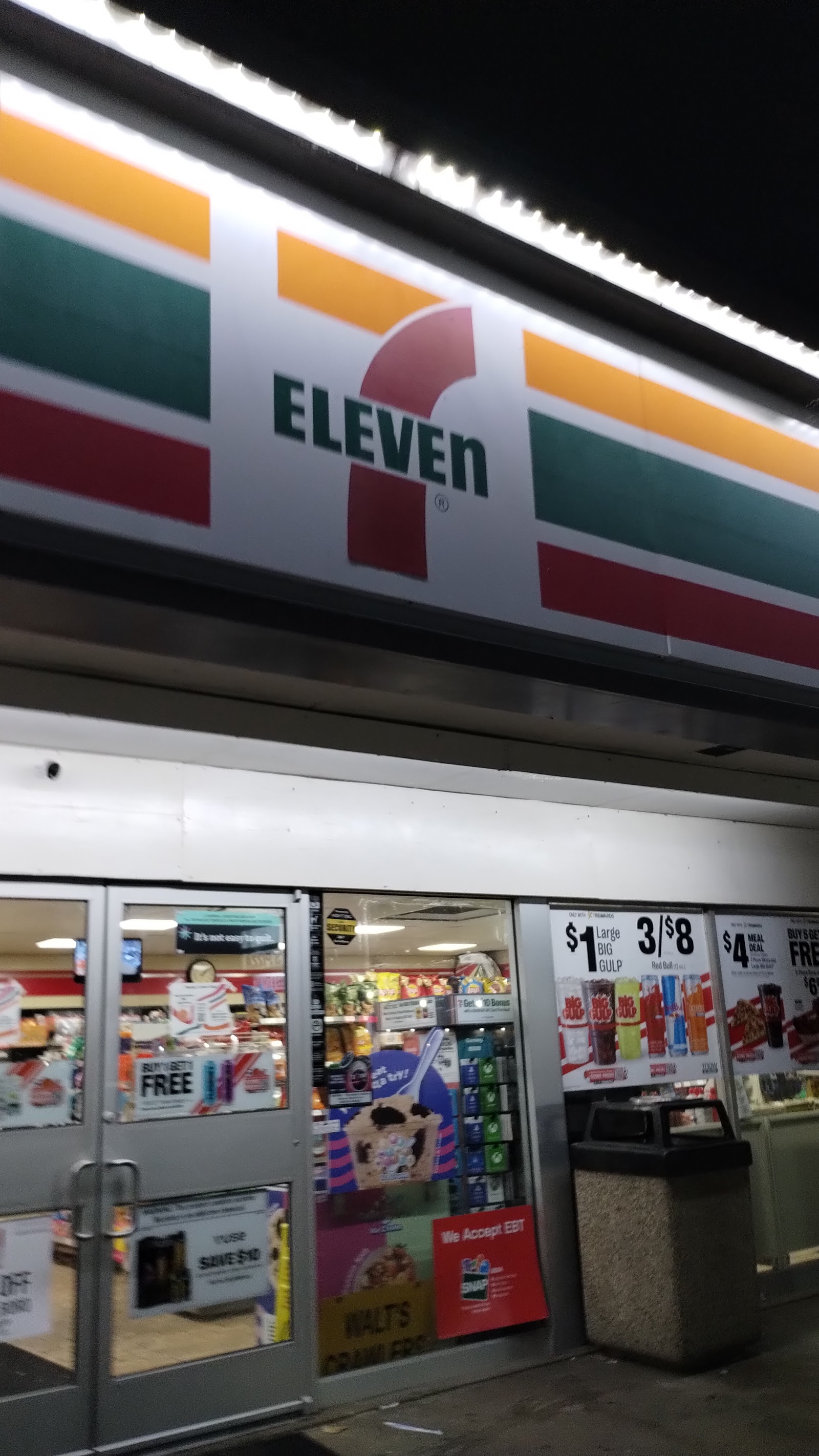 7-Eleven — photo