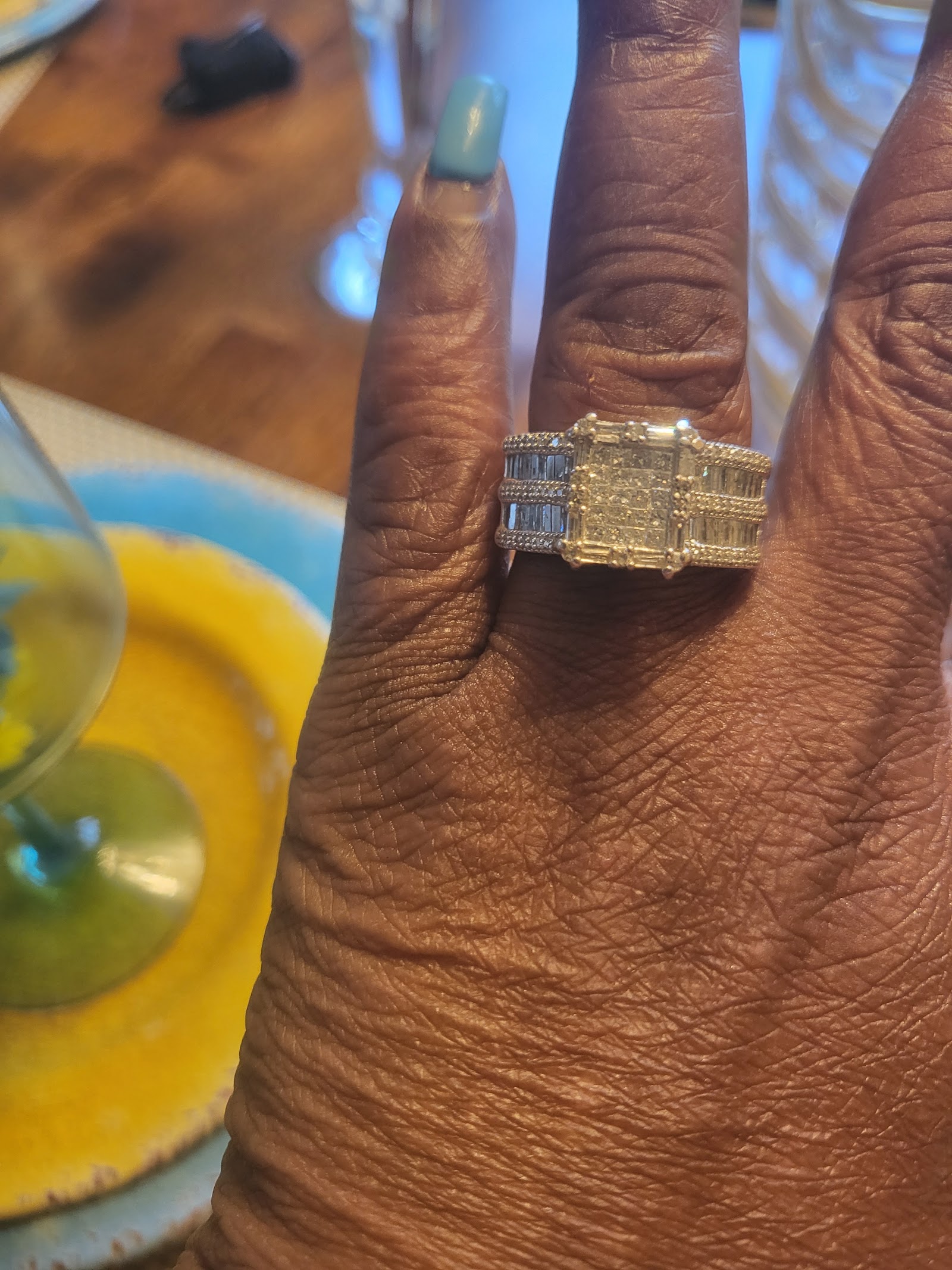Ati's Jewelers in Clinton Township