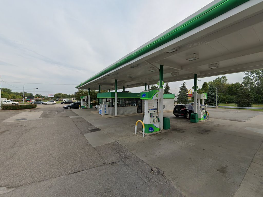 Charlie's Mart in Clinton Township
