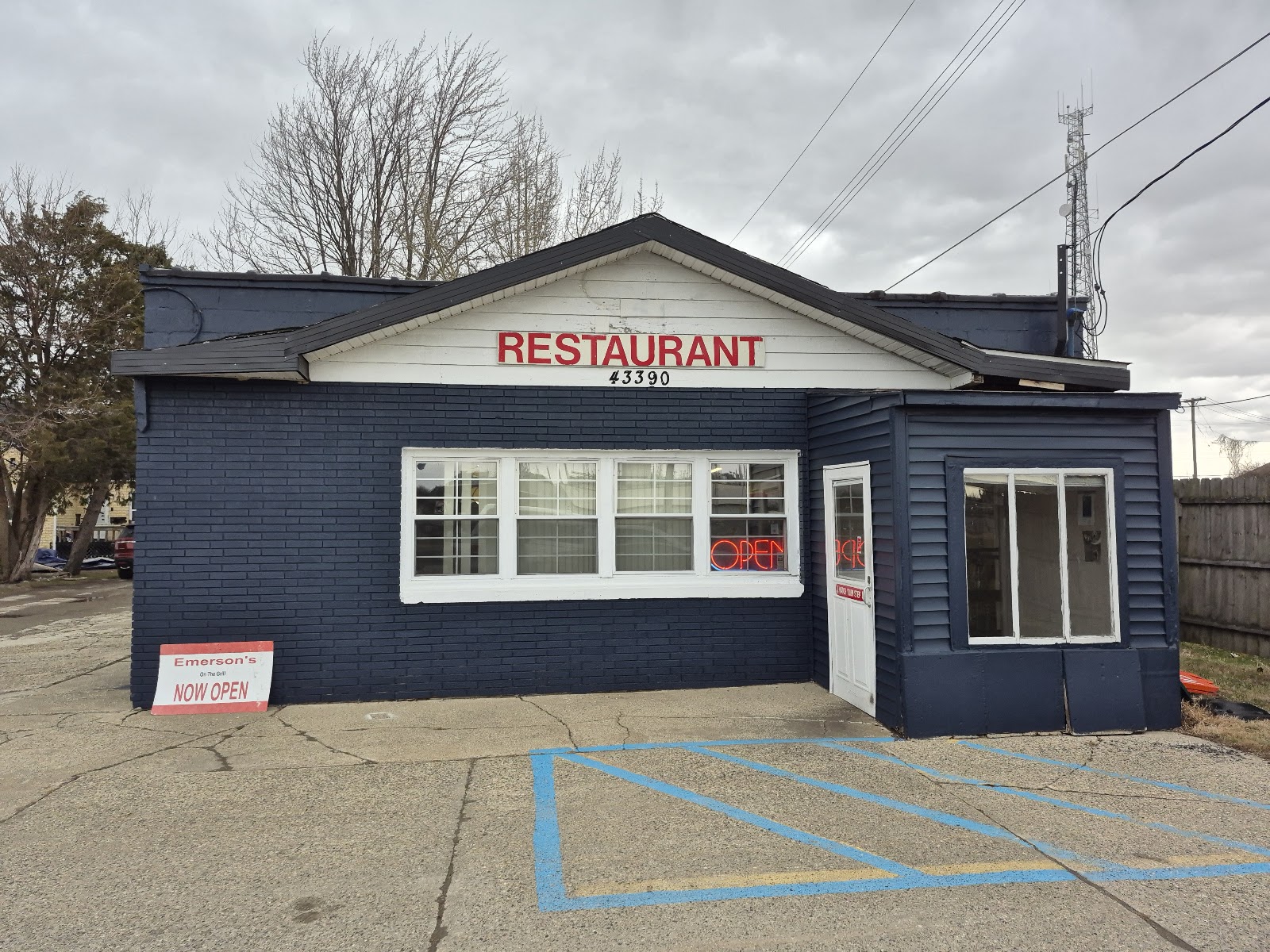 Emerson's on the Grill in Clinton Township