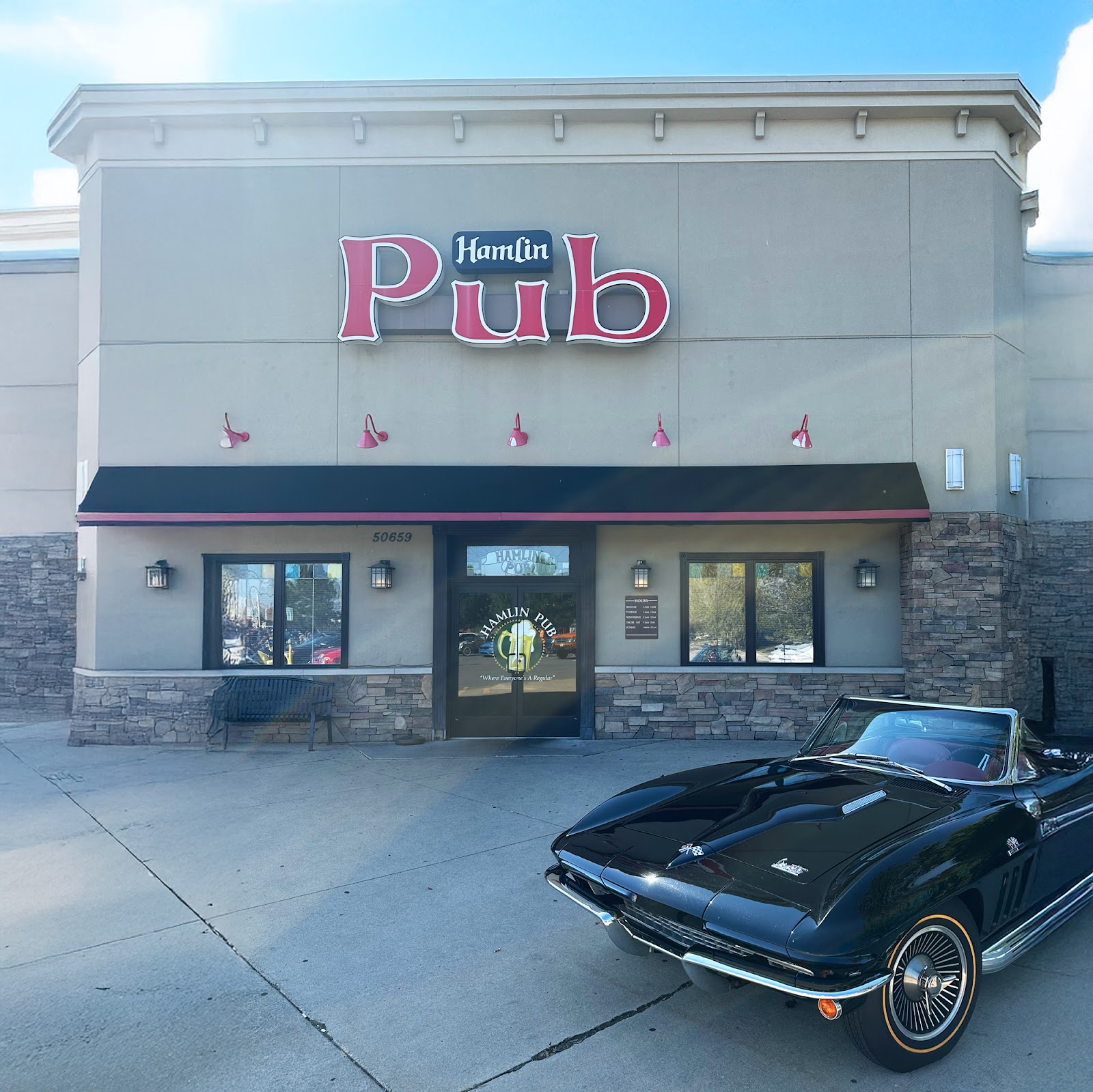 Hamlin Pub in Clinton Township
