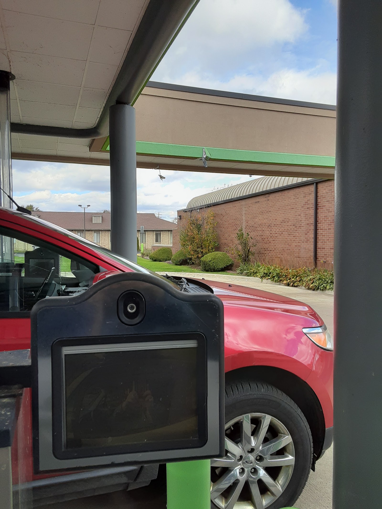 Huntington Bank in Clinton Township