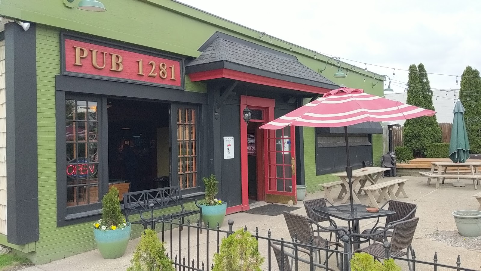 Pub 1281 in Clinton Township