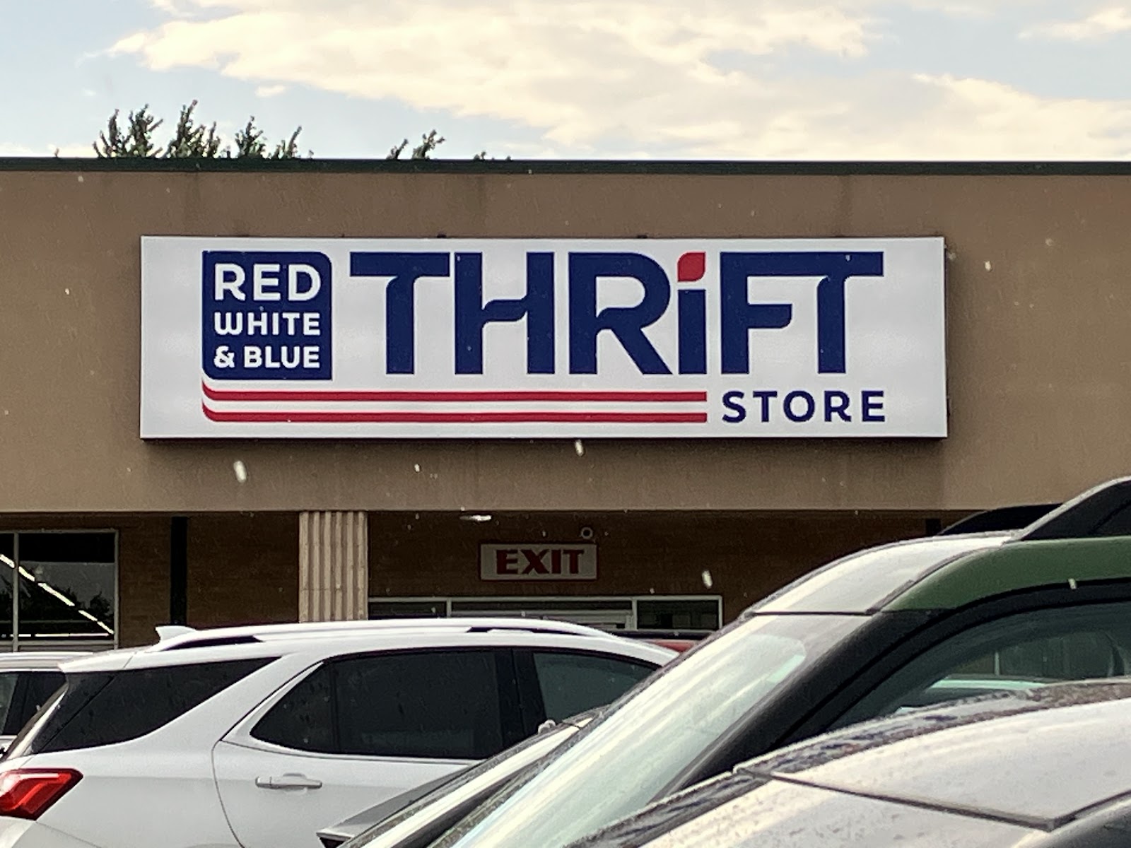Red White & Blue Thrift Store — photo