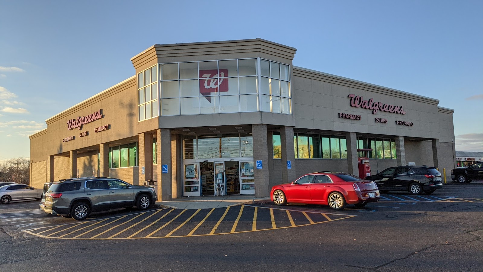 Walgreens — photo