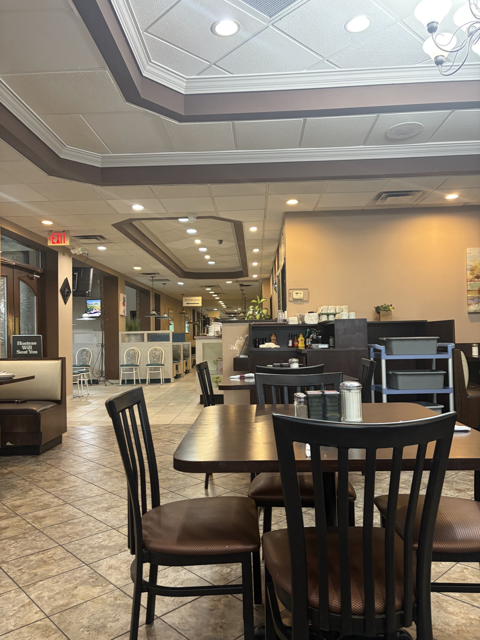 Zorbas Family Dining — photo